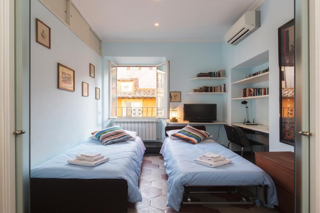 Holidays Banchi Vecchi Apartamento *